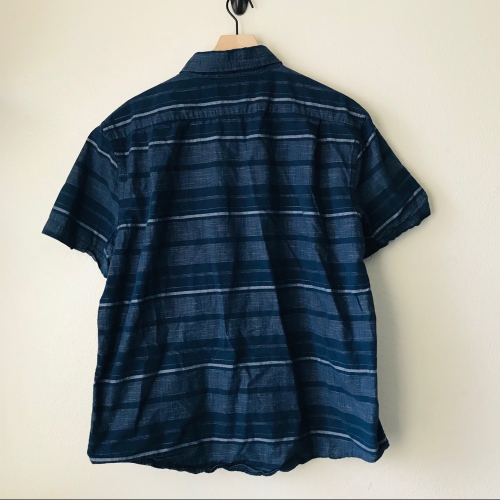 Bundle Of 3 Button Down Shirts - Xl - image 5